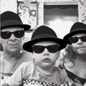 Meet your Posher, Kim